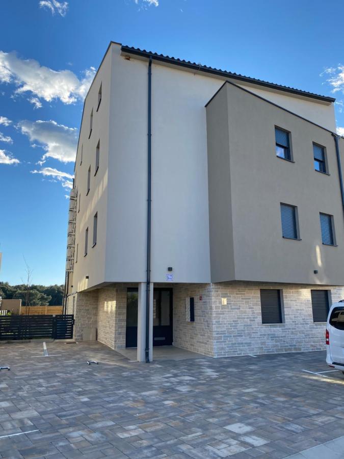 Penthouse Sunset Apartment Medulin Exterior photo